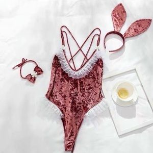 Playboy velvet cosplay bodysuit ♥️